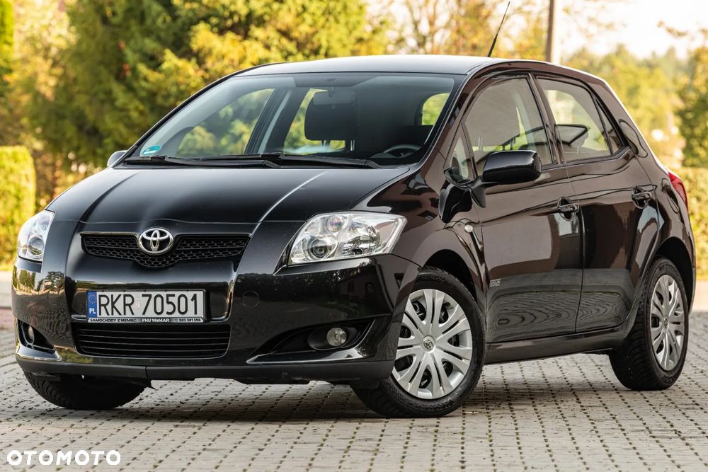 Toyota Auris 1.4 VVT-i - 2