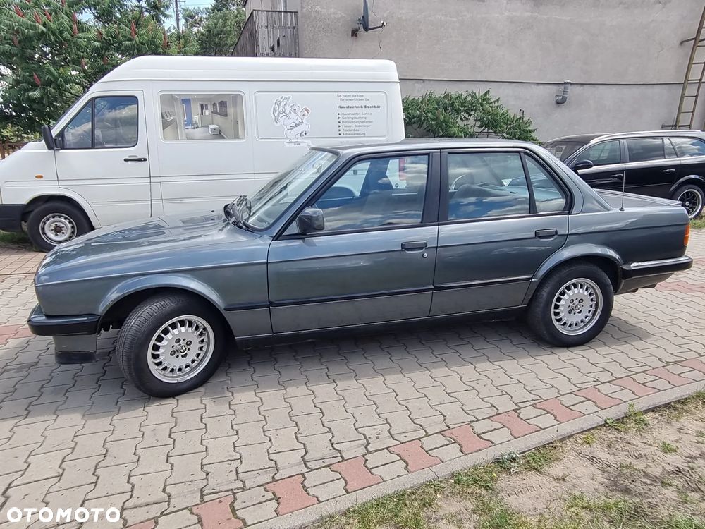BMW Seria 3 - 37