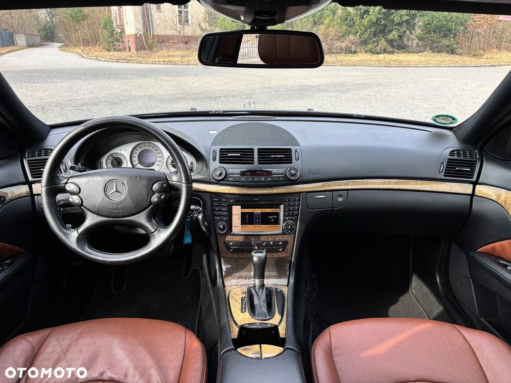 Mercedes-Benz Klasa E 500 4-Matic Avantgarde - 9