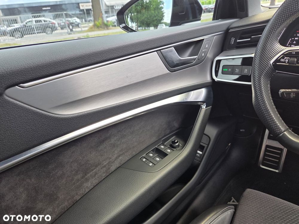 Audi A6 Avant 40 TDI quattro S tronic - 12