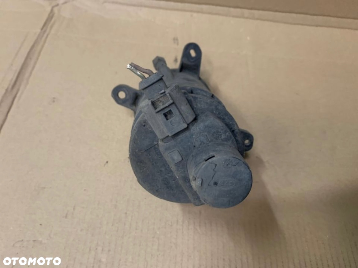 3B7941700 Lampa przeciwmgielna halogen prawy vw passat b5 FL - 3