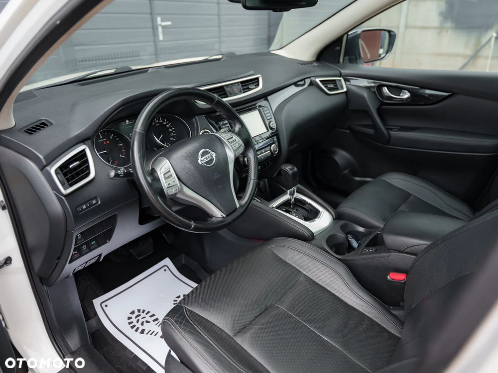 Nissan Qashqai 1.6 dCi Xtronic TEKNA+ - 16