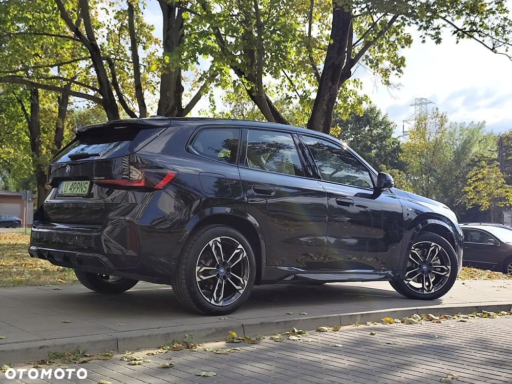 BMW iX1 xDrive30 66.5kWh M Sport - 6