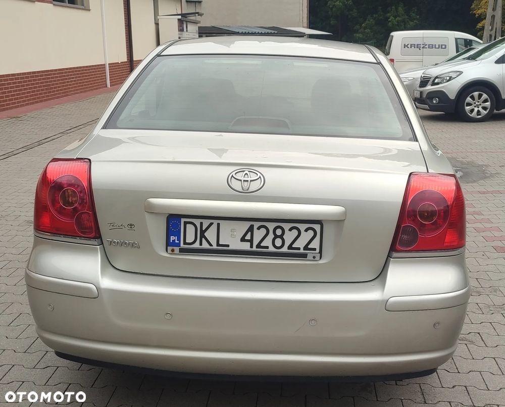 Toyota Avensis 2005 photo 5