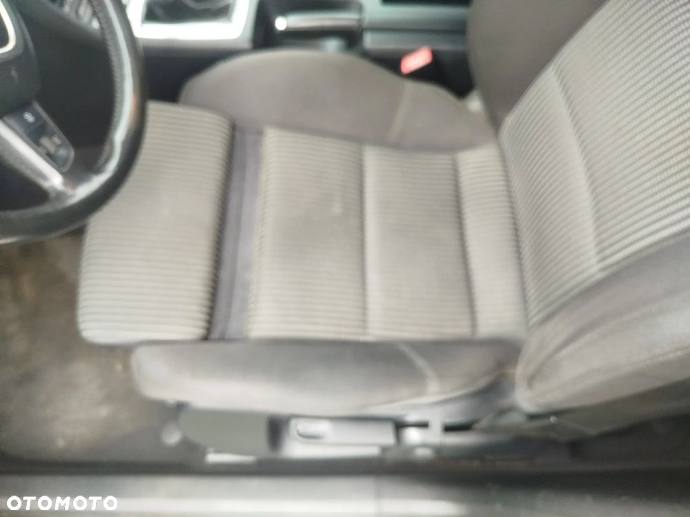 Audi A4 B7 komplet foteli S-Line - 5