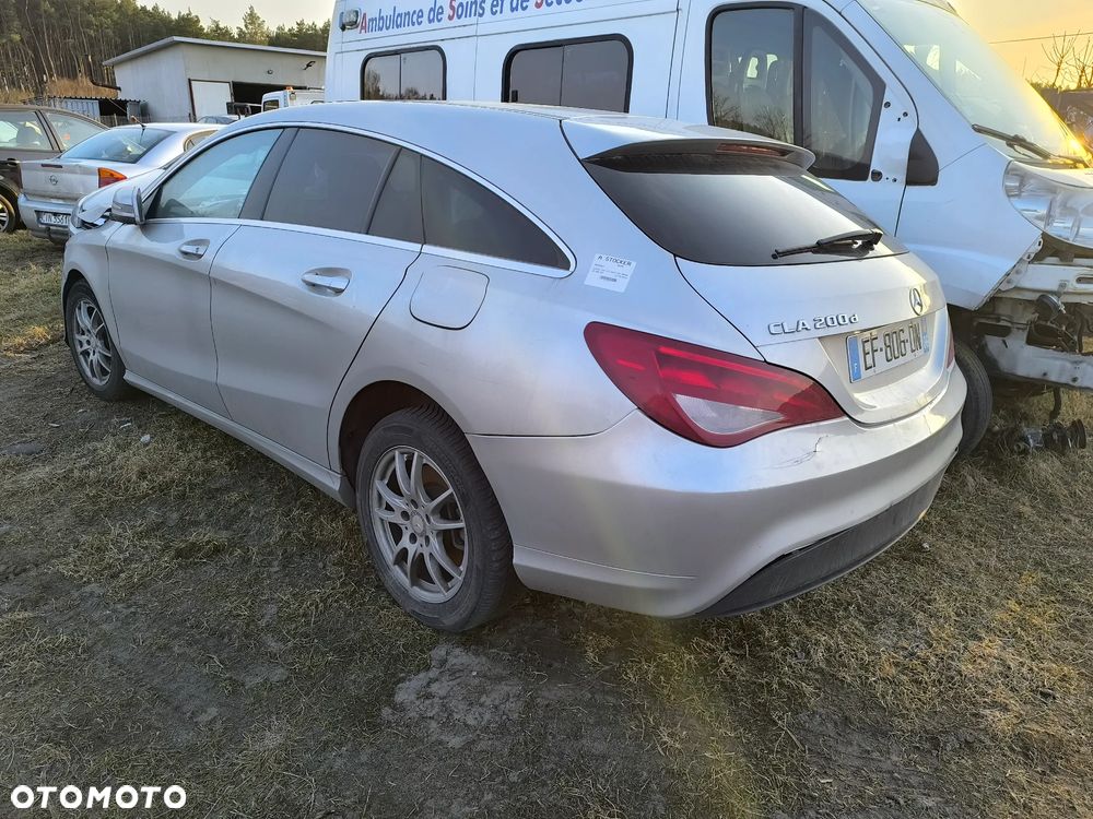 Mercedes-Benz CLA 200 d 7G-DCT Peak Edition - 11