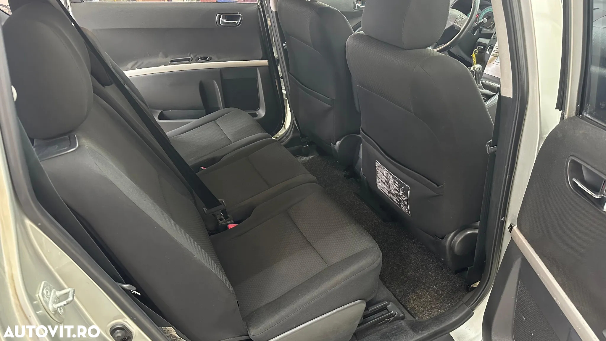 Toyota Corolla Verso 1.8 Sol - 17