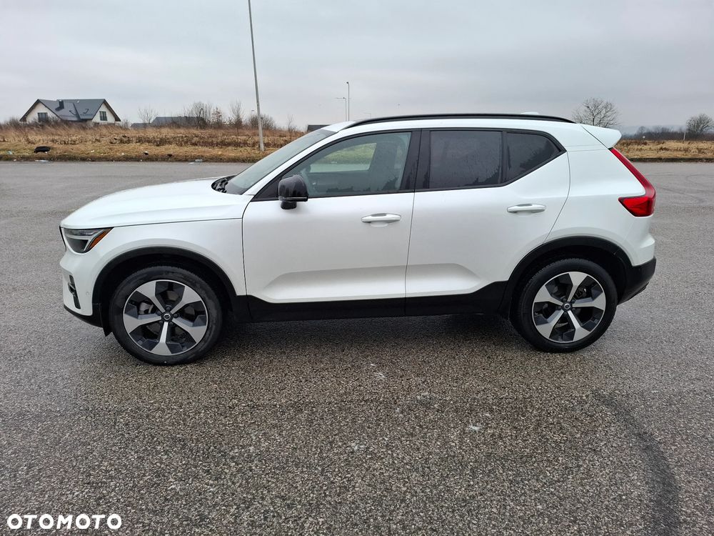 Volvo XC 40 B5 AWD Ultimate Dark - 2
