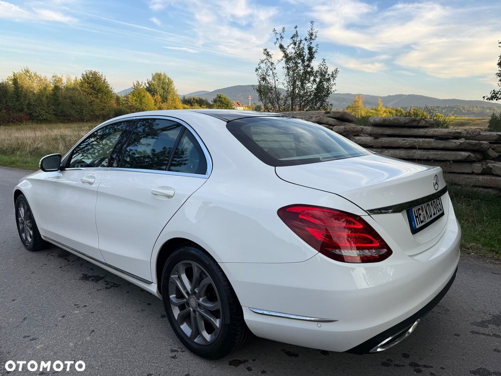 Mercedes-Benz Klasa C 180 9G-TRONIC Avantgarde - 17