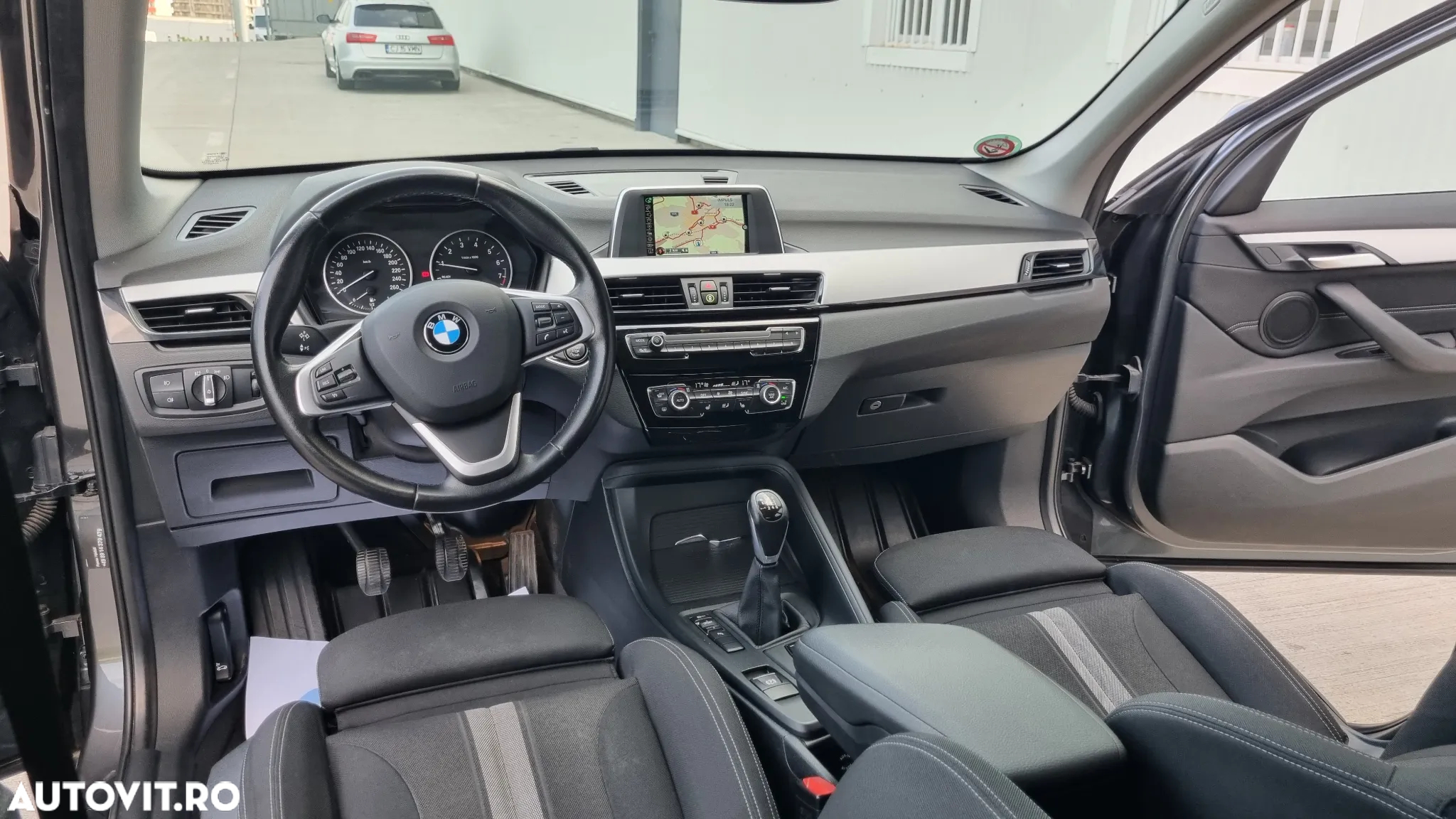 BMW X1 sDrive18i xLine - 7