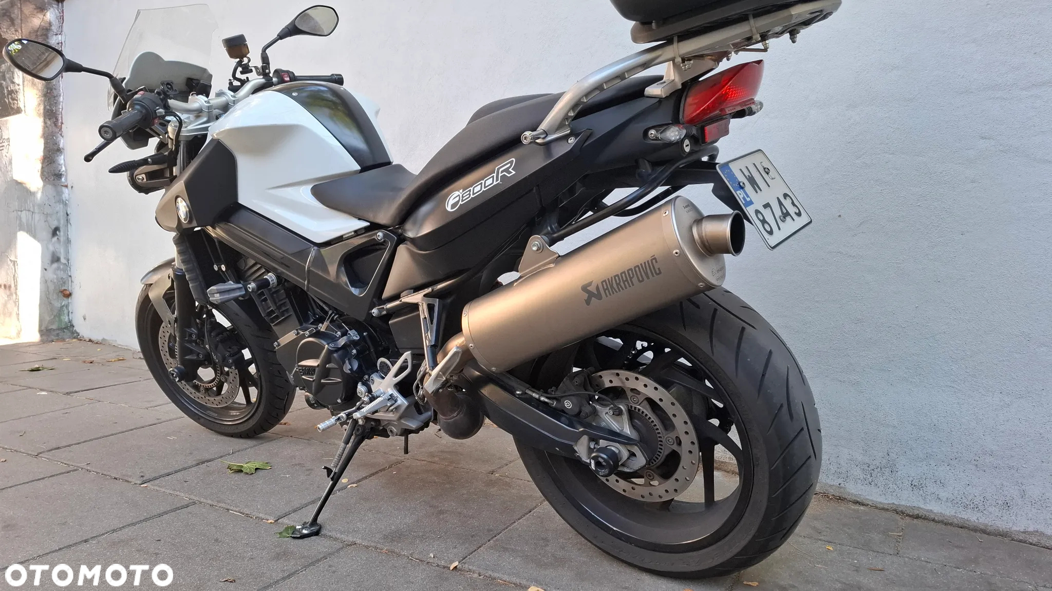 BMW F - 4