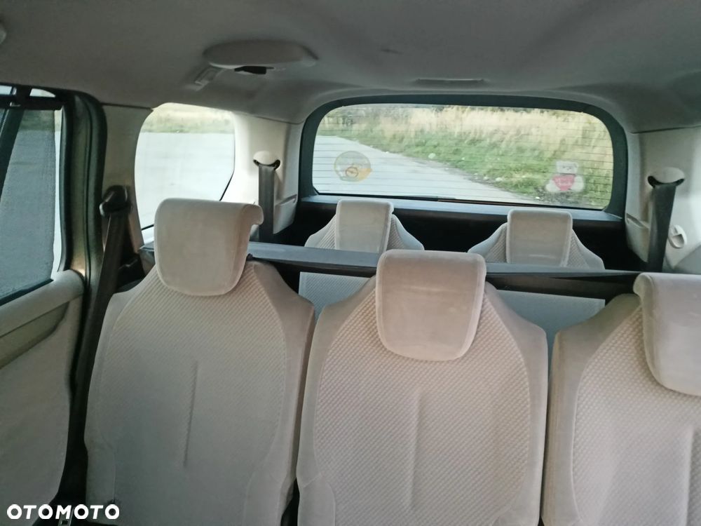 Citroën C4 1.6 HDi FAP EGS6 Confort - 8