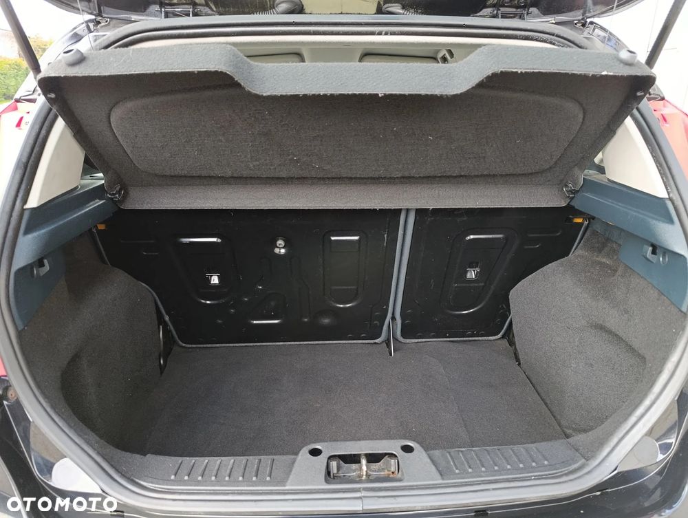 Ford Fiesta 1.25 Titanium - 23