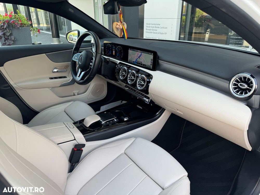 Mercedes-Benz A 220 4Matic Aut. - 6