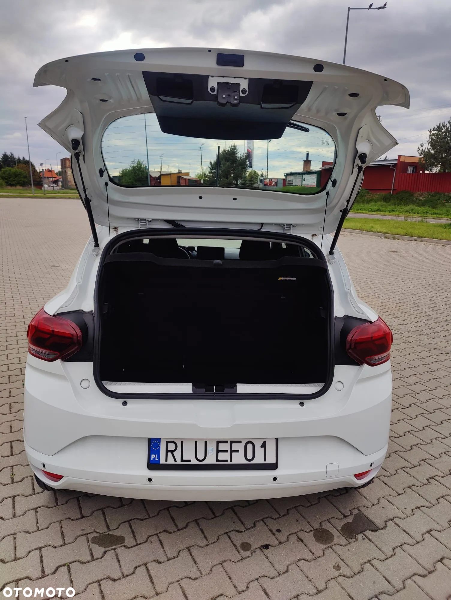 Dacia Sandero - 11