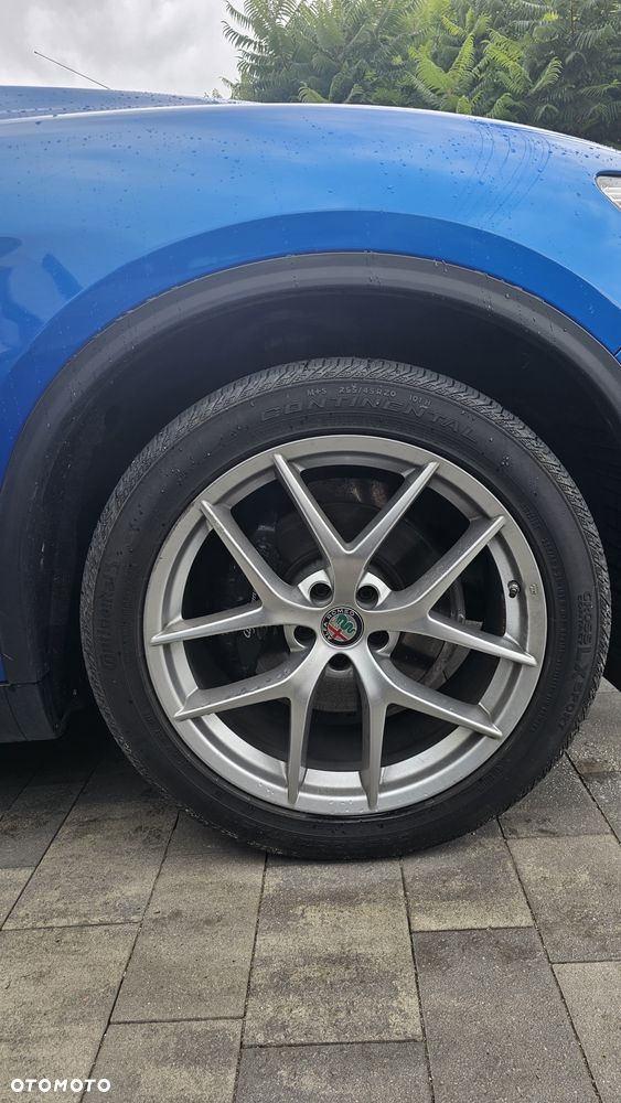 Alfa Romeo Stelvio - 25