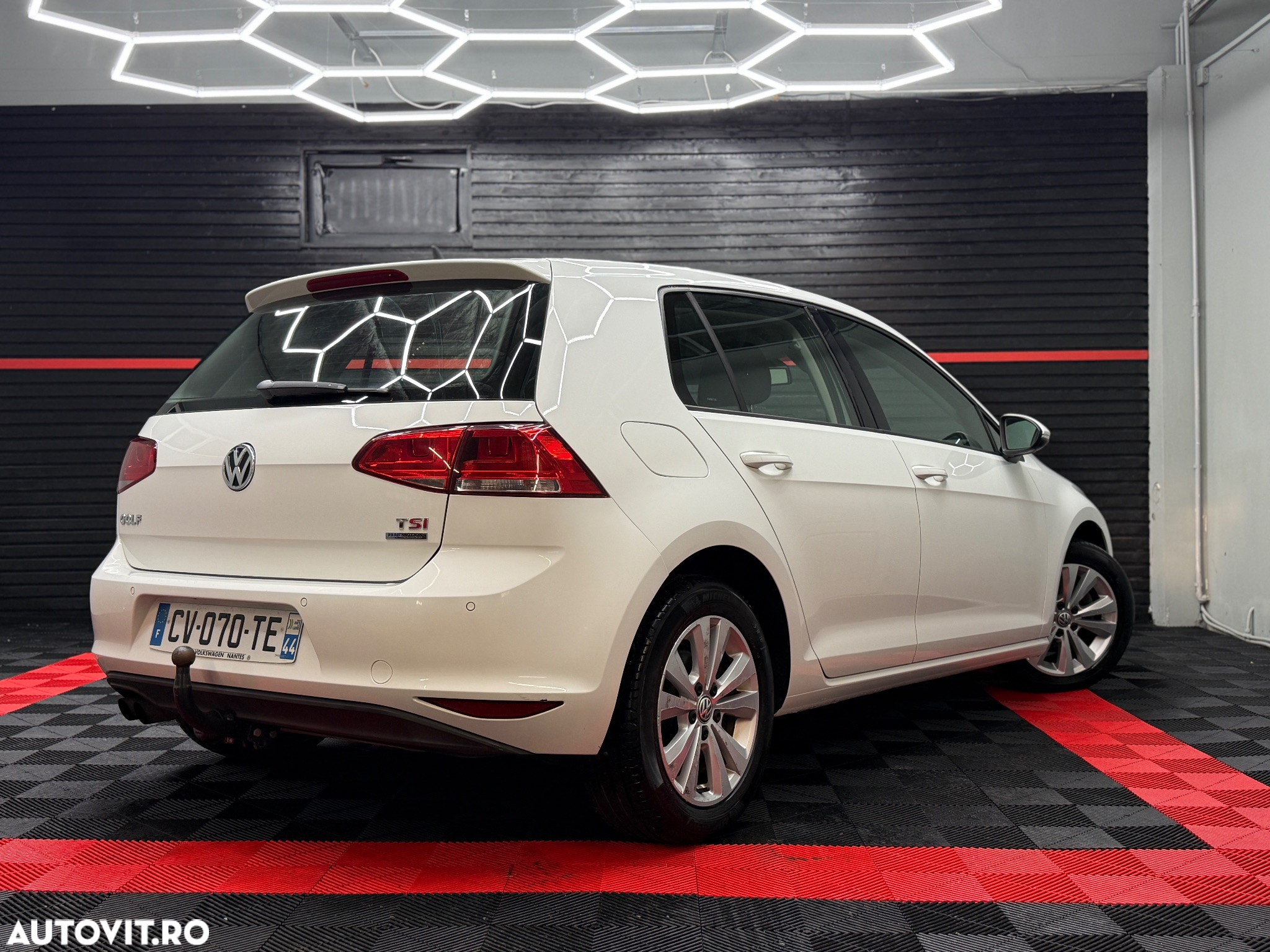 Volkswagen Golf 1.4 TSI BlueMotion Technology DSG Comfortline - 5