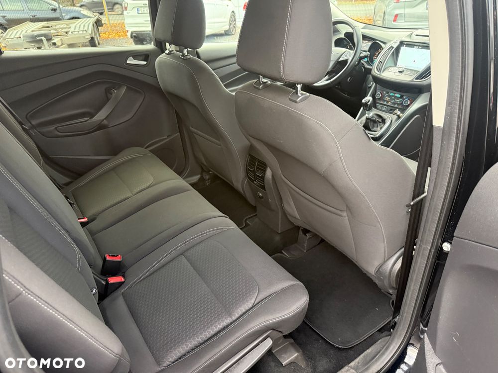 Ford Kuga 2.0 TDCi 2x4 Business Edition - 12