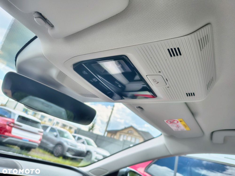Volkswagen Passat - 29