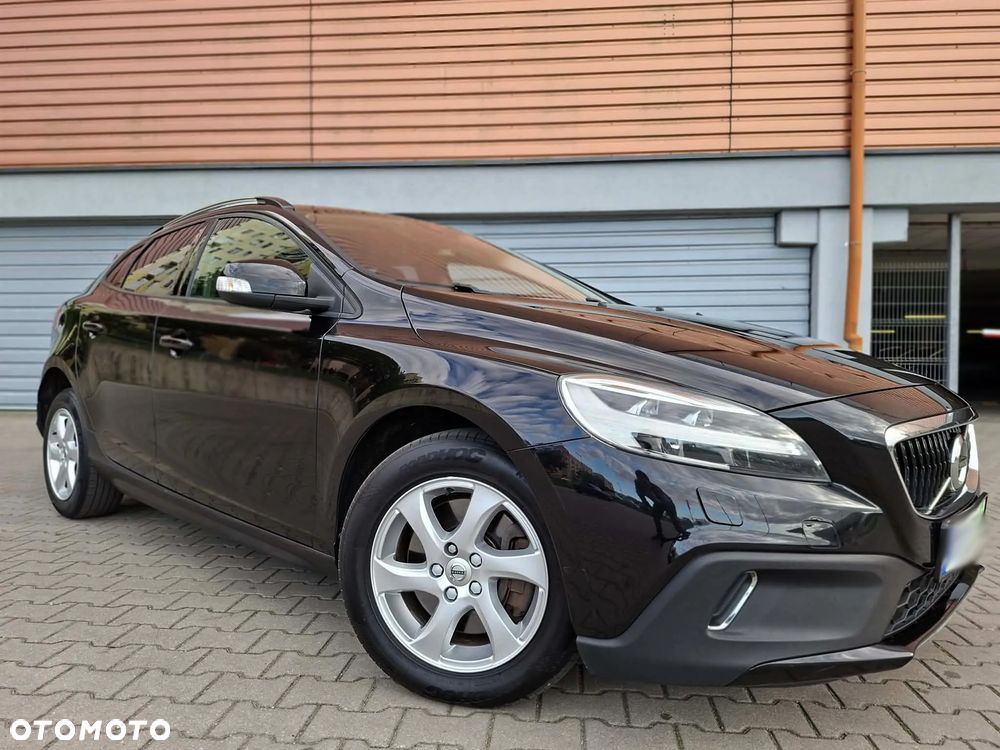 Volvo V40 Cross Country - 1