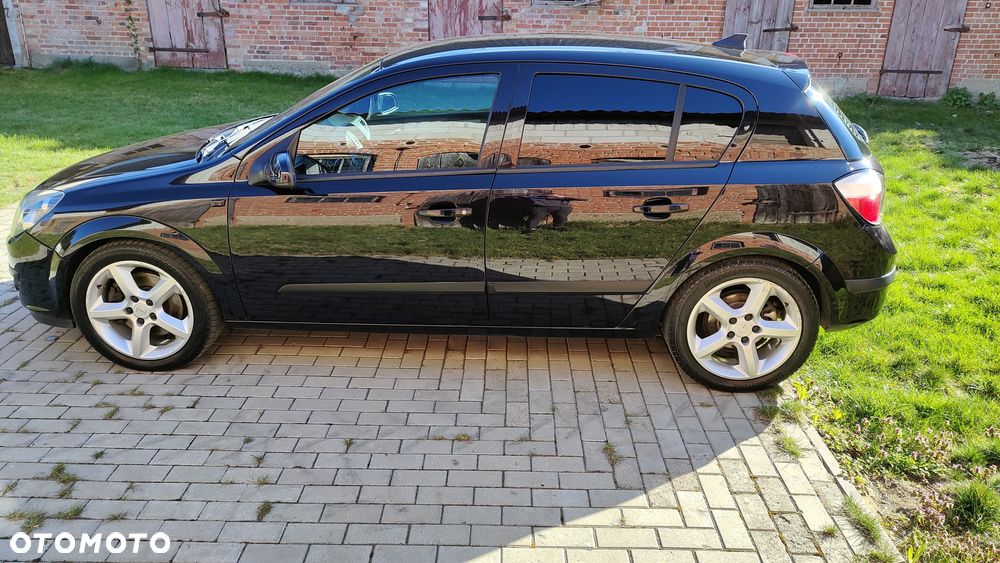 Opel Astra 2.0 T Cosmo - 2