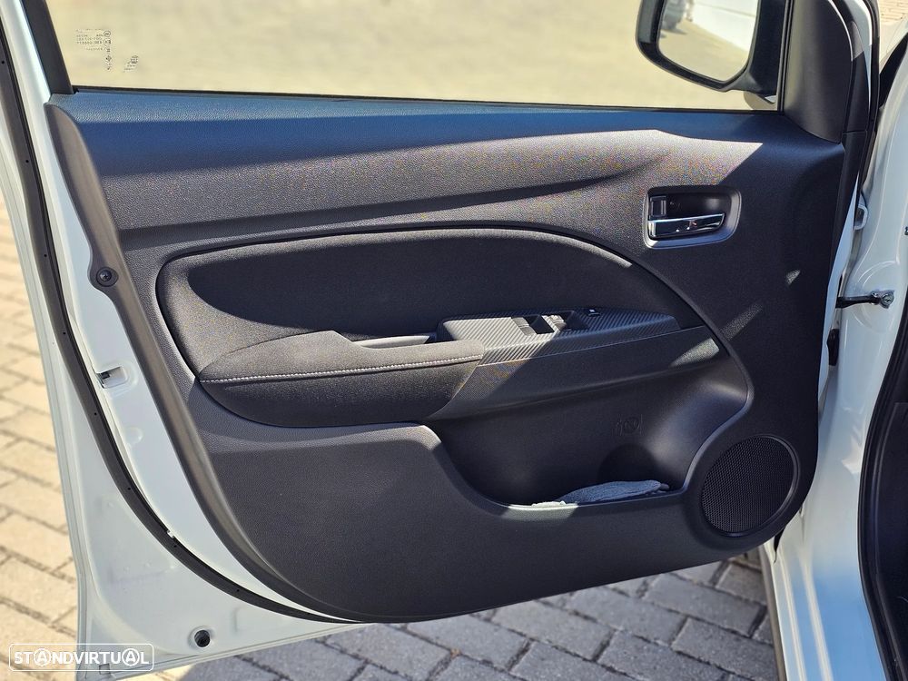Mitsubishi Space Star 1.2 Intense Connect Edition - 6