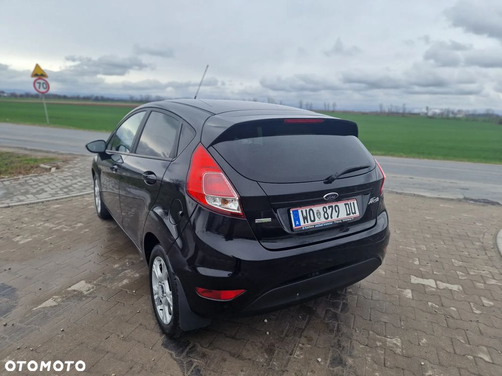 Ford Fiesta 1.25 Celebration - 13