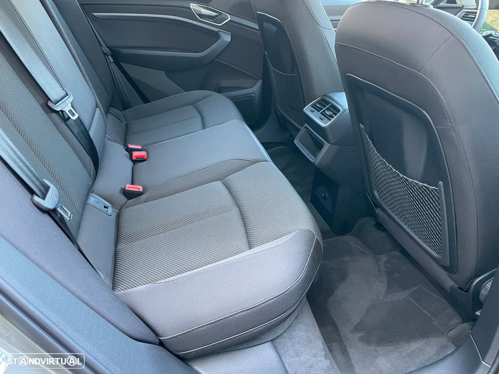 Audi Q8 e-Tron 55 quattro Advanced - 33
