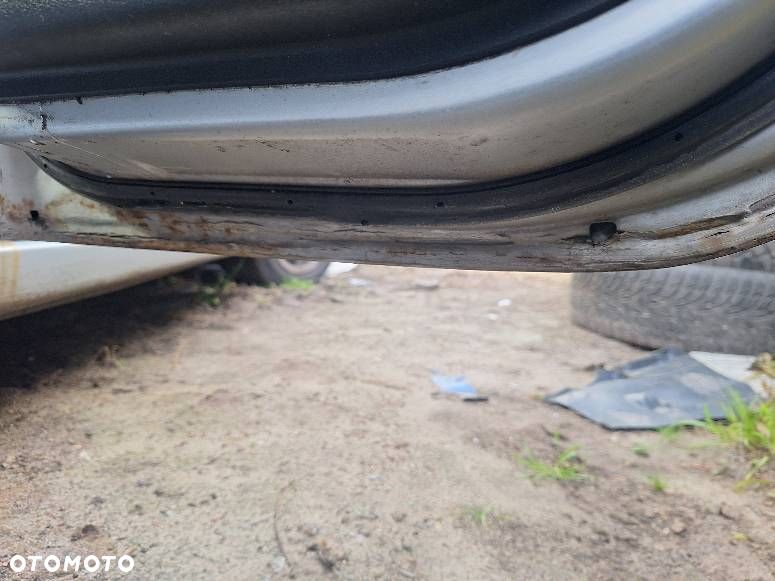 DRZWI KOMPLETNE PRAWY TYŁ HONDA FR-V I NH623M 05-09r - 3