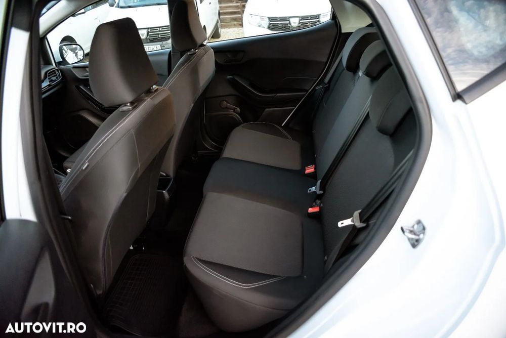 Ford Fiesta 1.1 Trend Connected - 14