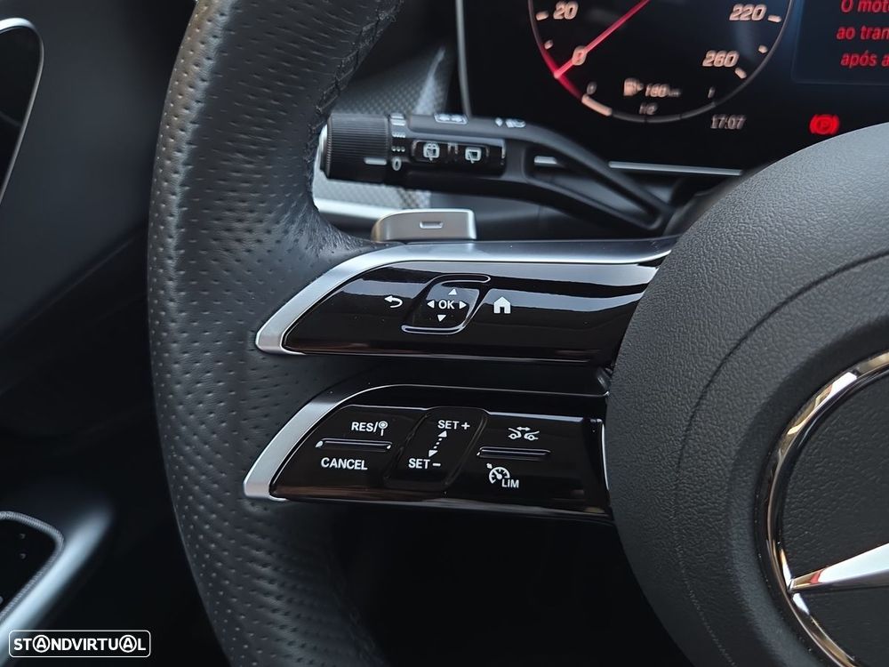 Mercedes-Benz GLC 220 d 4Matic 9G-TRONIC AMG Line - 26