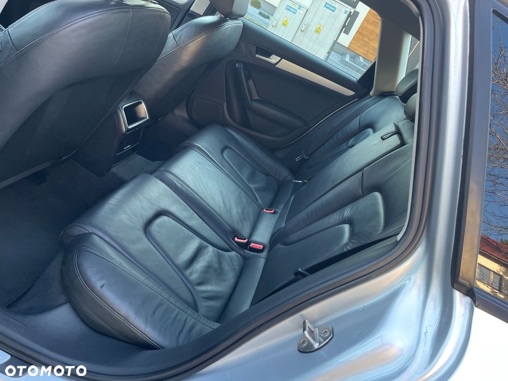 Audi A4 Avant - 16
