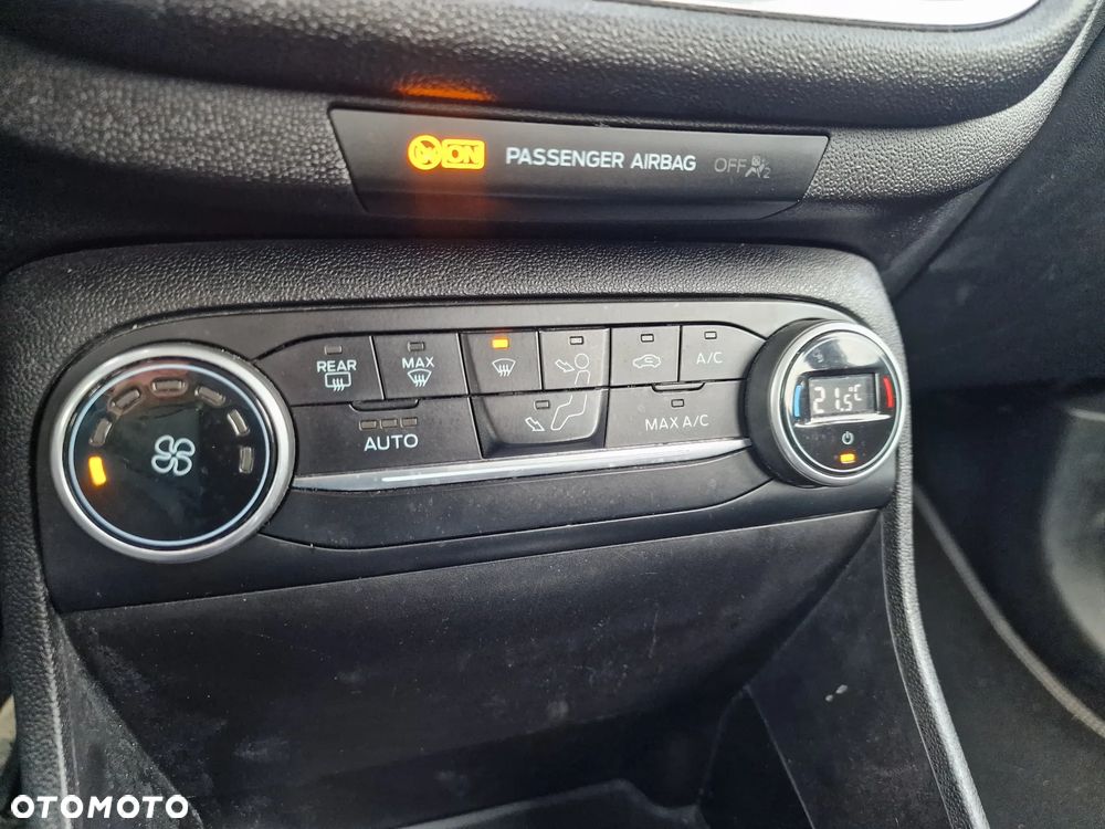 Ford Fiesta - 33