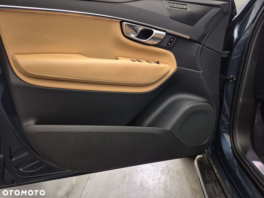 Volvo XC 90 T8 AWD Plug-In Hybrid Ultimate Bright 7os - 10