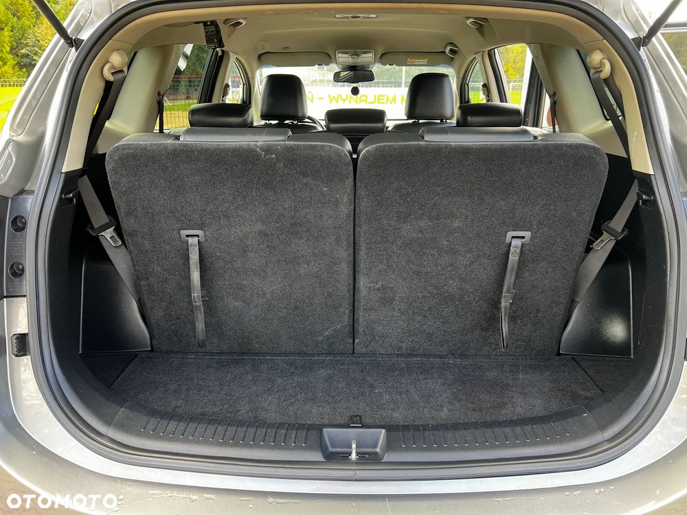 Kia Carens 1.7 CRDi XL 7os - 12