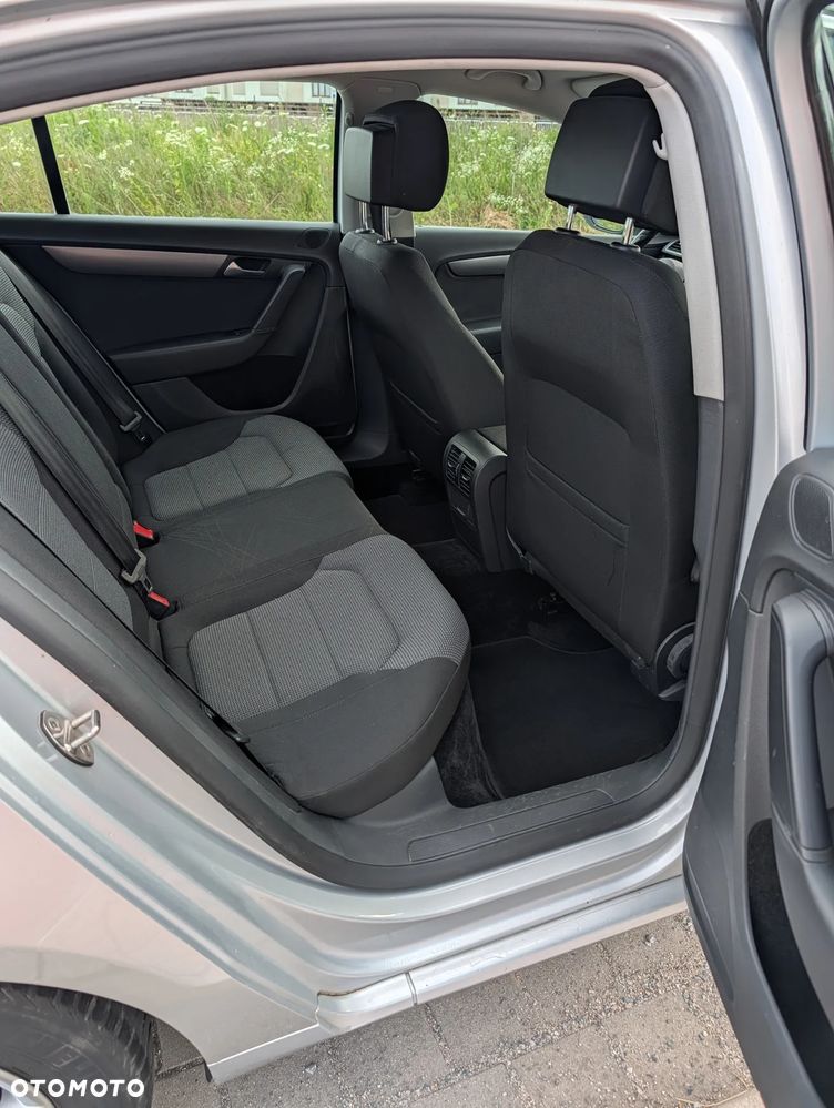Volkswagen Passat 1.8 TSI Comfortline - 12