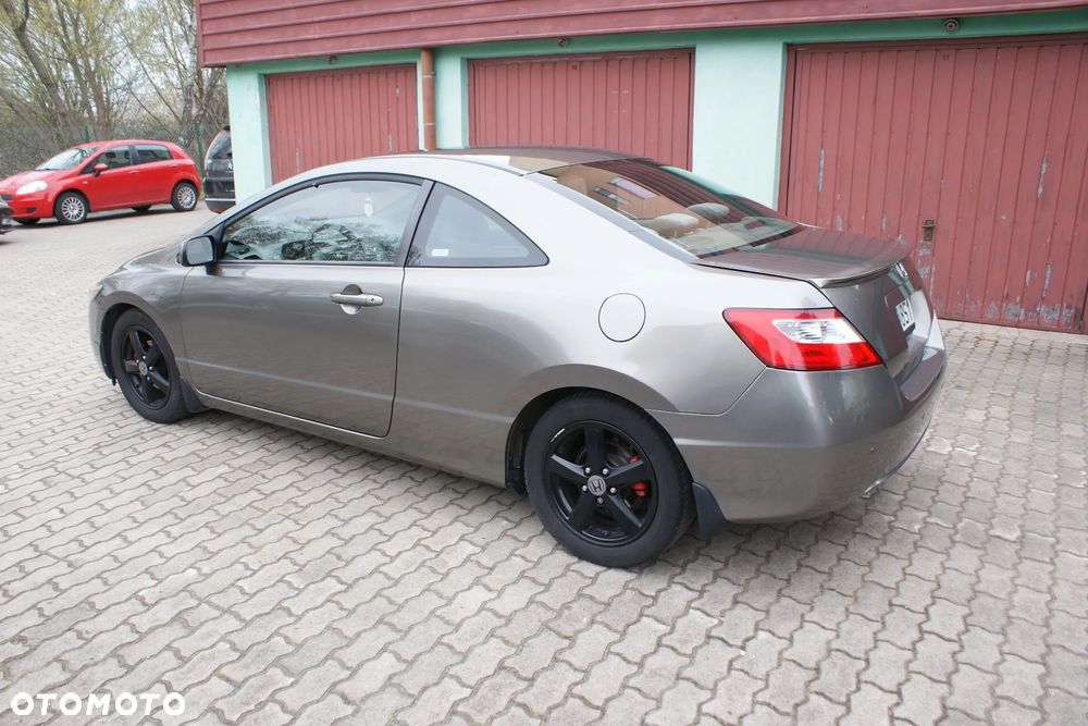 Honda Civic 1.8 LX - 6