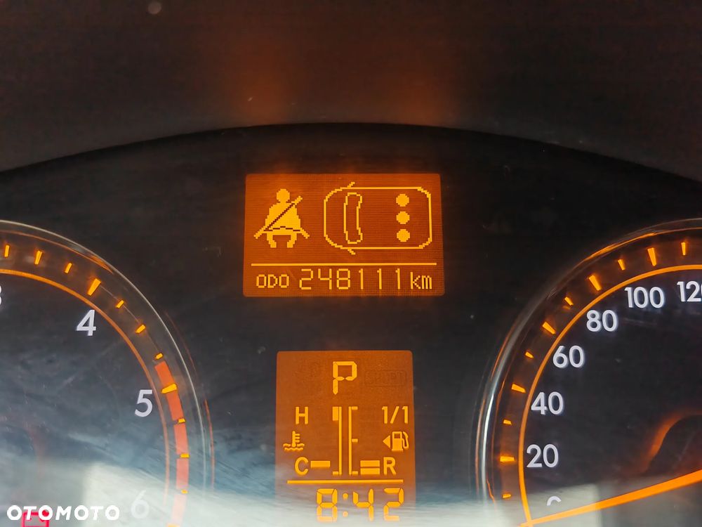 Toyota Avensis 2.2 D-4D Sol - 9