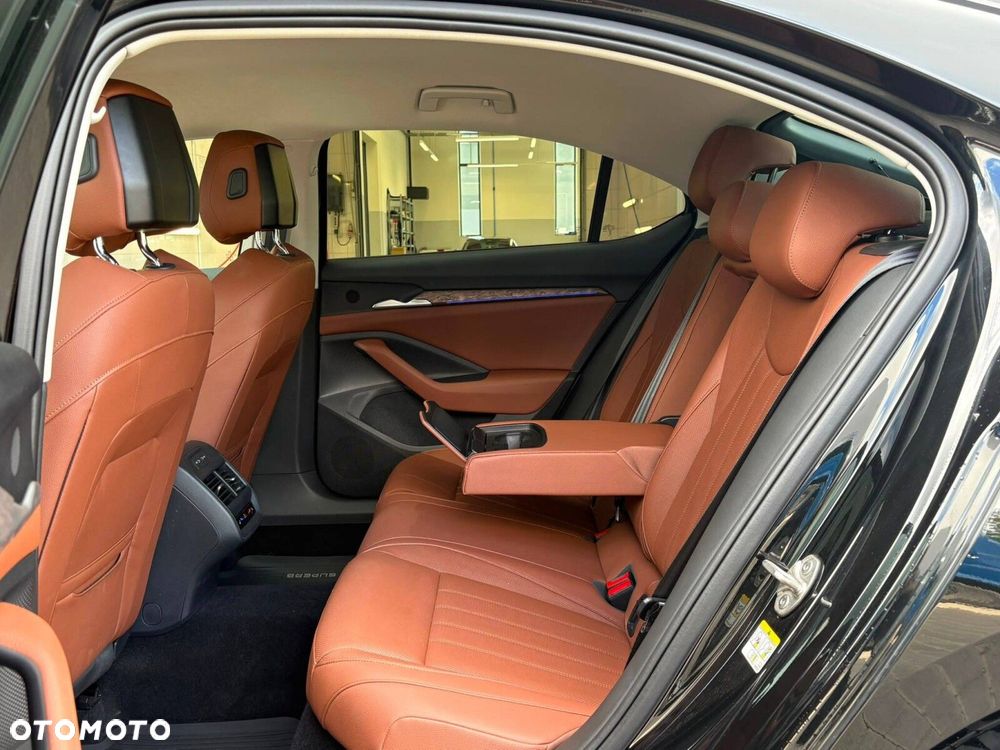 Skoda Superb 2.0 TDI SCR 4x4 L&K DSG - 17