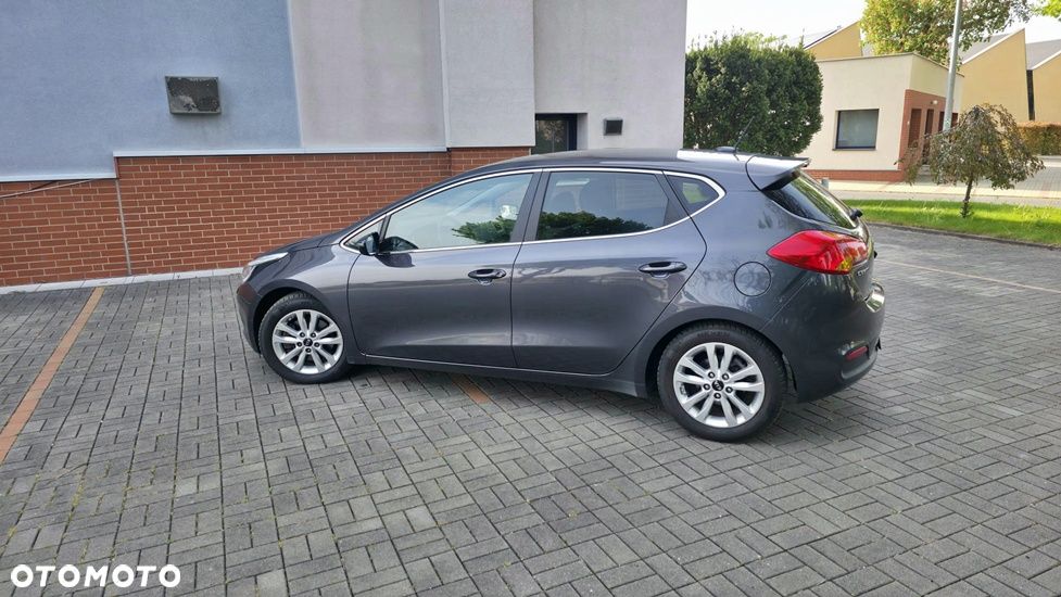 Kia Ceed 1.6 CRDi 136 ISG Spirit - 5