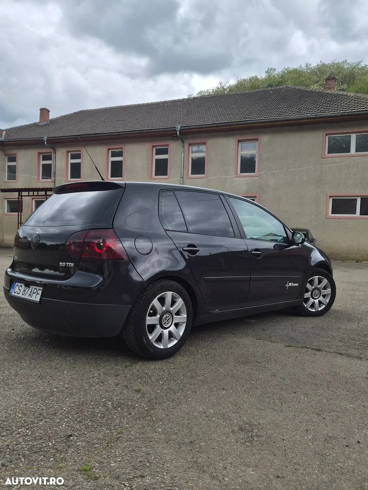 Volkswagen Golf 2.0 TDI Sportline - 5