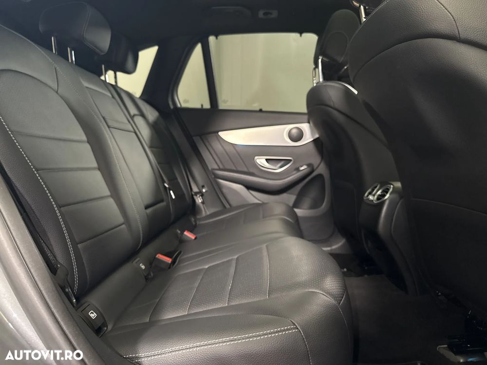 Mercedes-Benz GLC 220 d 4MATIC 9G-TRONIC AMG Line - 13