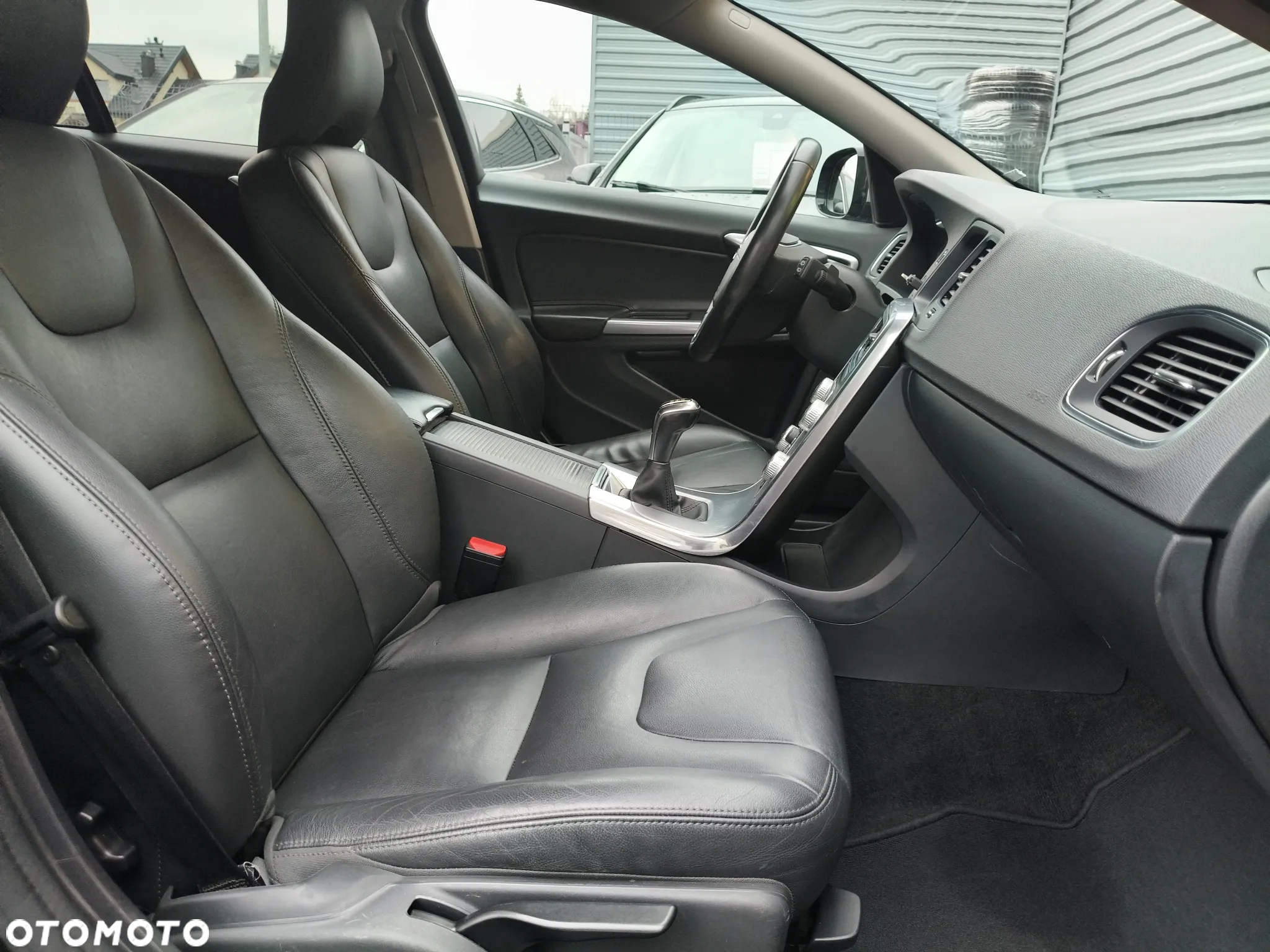 Volvo V60 Cross Country D3 Pro - 23