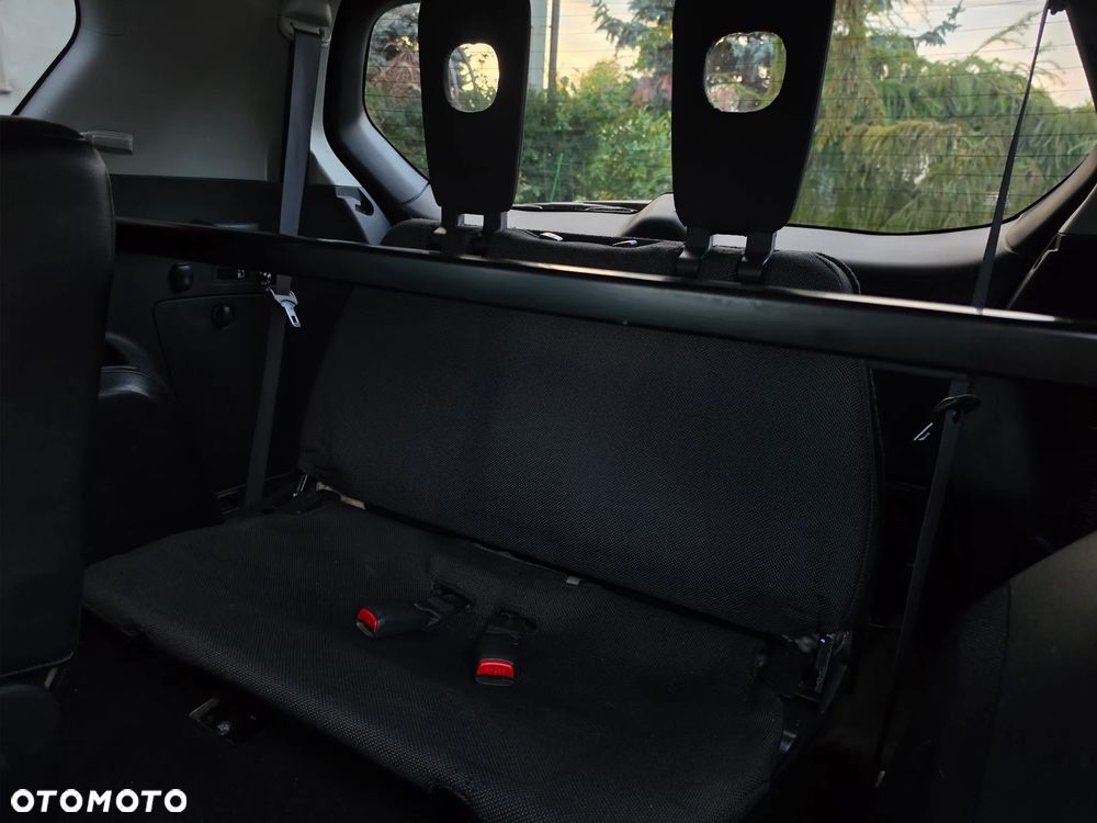 Mitsubishi Outlander - 20