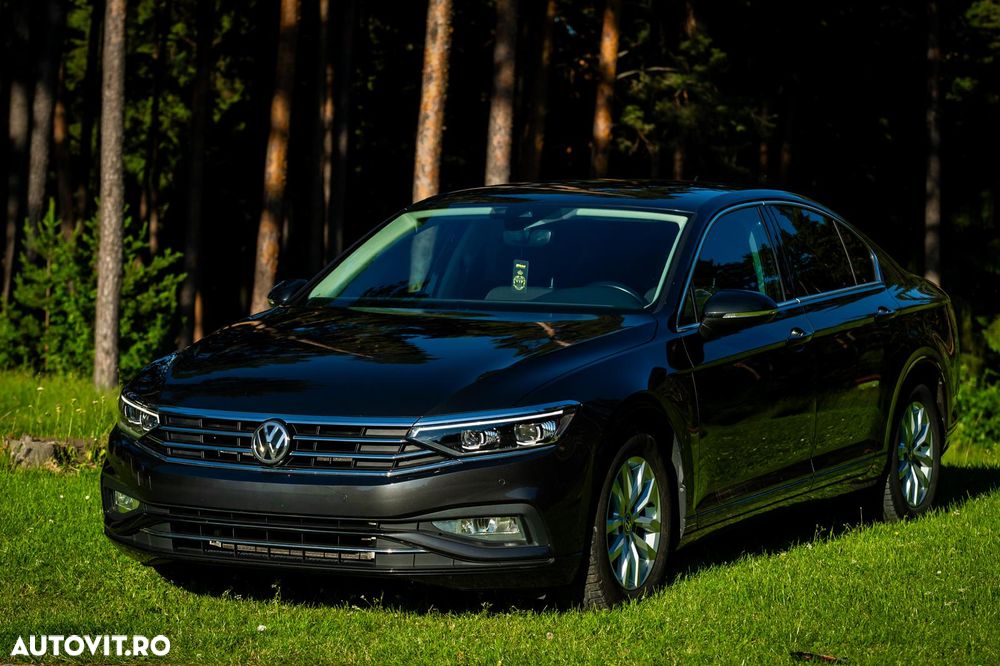 Volkswagen Passat 1.6 TDI SCR DSG Comfortline - 1
