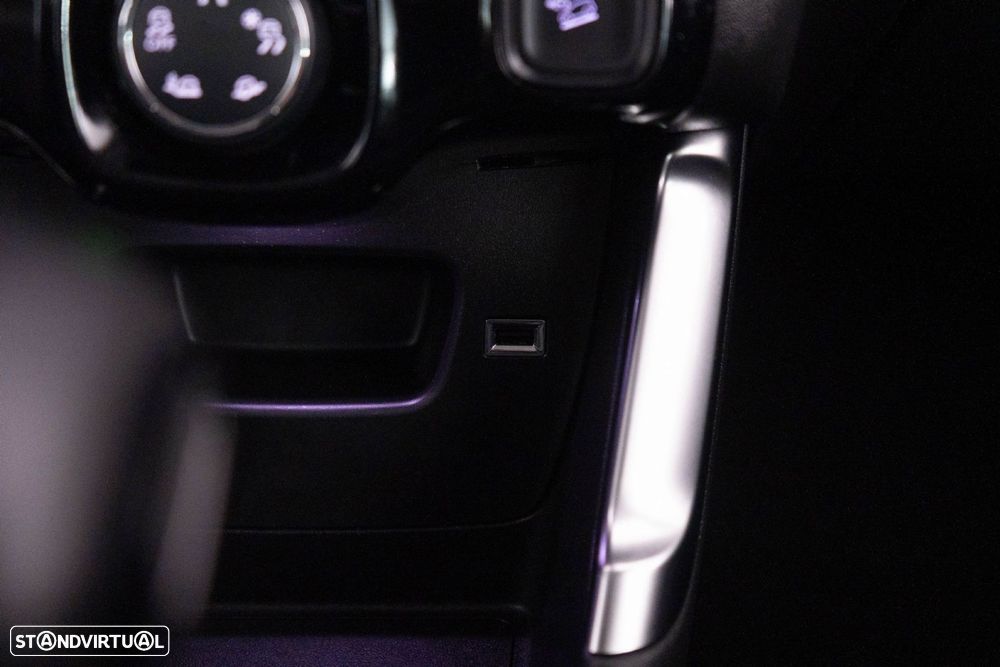 Citroën C3 Aircross 1.2 PureTech Shine Pack - 26