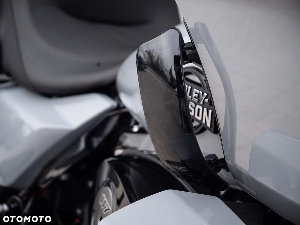 Harley-Davidson Touring Road Glide - 7