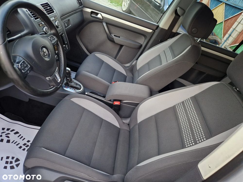 Volkswagen Touran 1.6 TDI DPF DSG Highline - 6