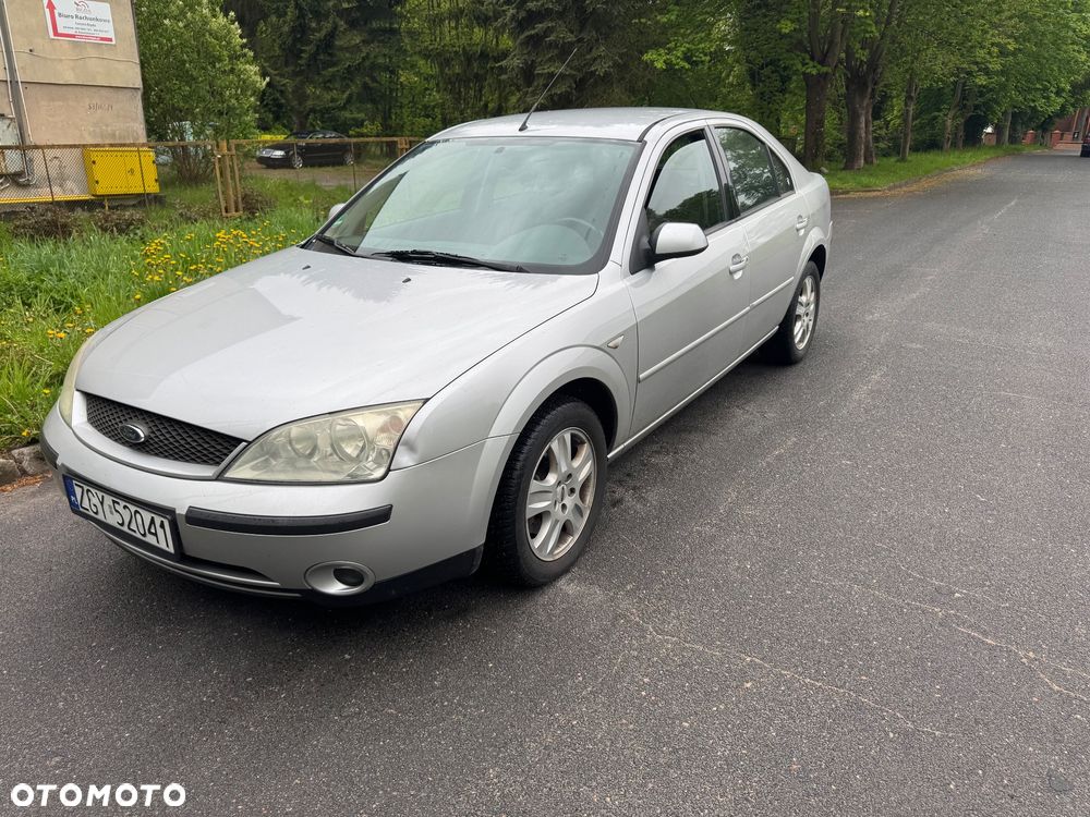 Ford Mondeo 1.8 Ghia - 2