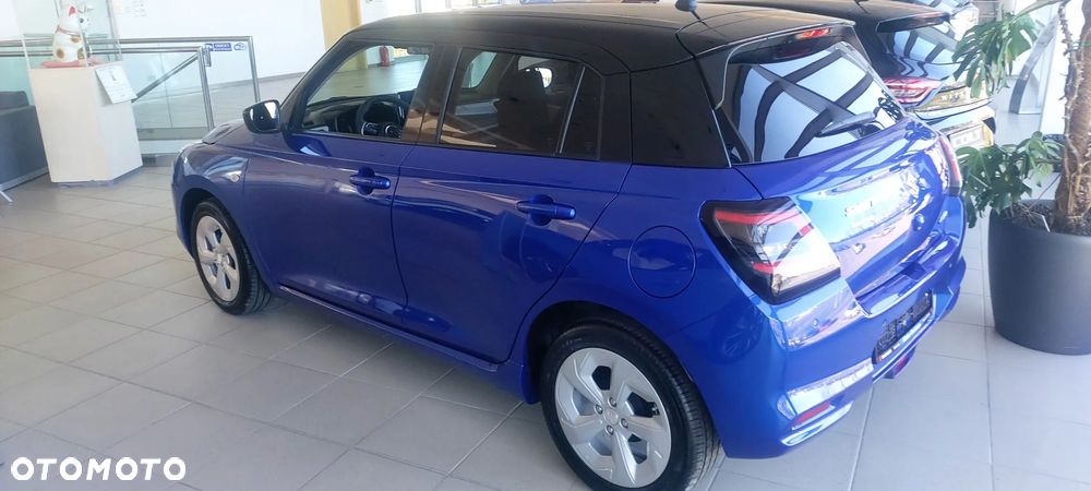Suzuki Swift 1.2 Dualjet SHVS Premium Plus CVT - 12